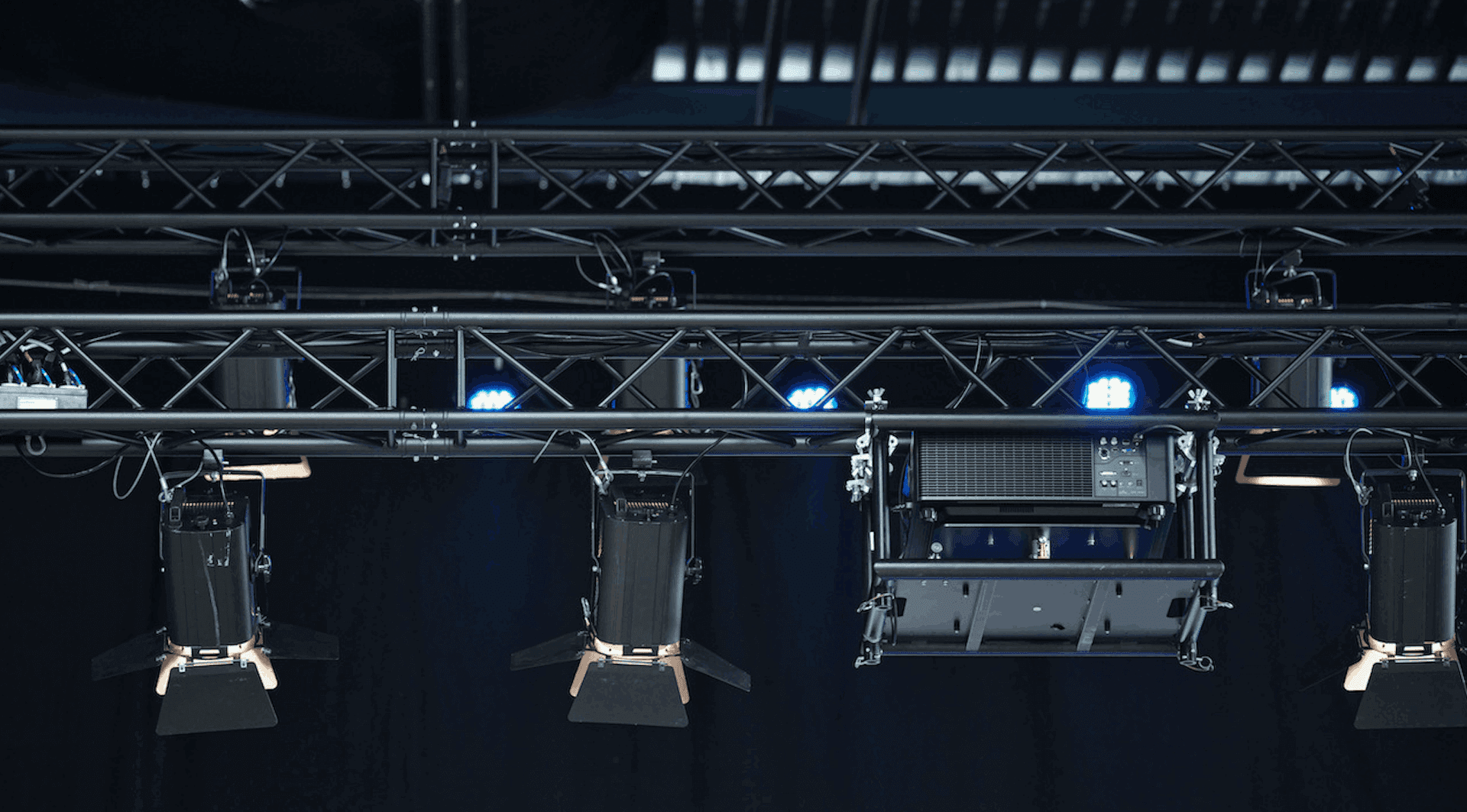 Tontechnik Mieten Münster – Modernste Audio-Technik für Sie