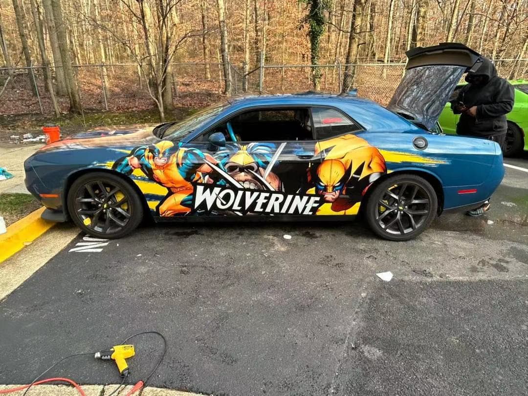 Dodge Challenger Full Wrap – Nur bei 10KWRAPS mit Anime-Stil