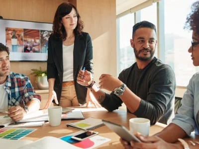 Mit einem Headhunter die besten Mitarbeiter langfristig binden