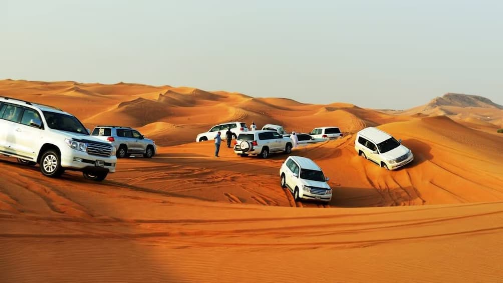 Dubai Premium-Wüstensafari: Erleben Sie das ultimative Safari-Abenteuer im Allradfahrzeug, mit dem Quad oder dem Buggy