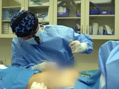 Die Vorteile einer Brustvergrößerung mit Straffung für das Selbstbewusstsein