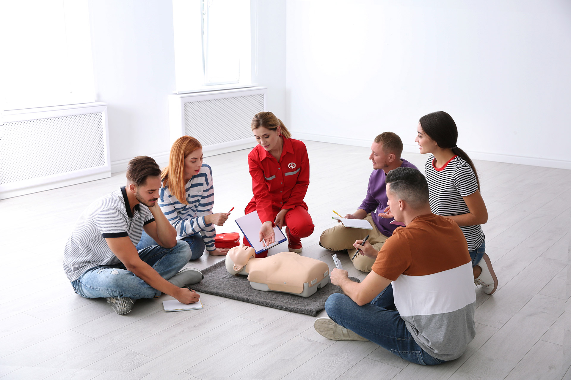 Warum Ein Erste-Hilfe Kurs Ihr Selbstbewusstsein in Notfallsituationen Stärken Kann